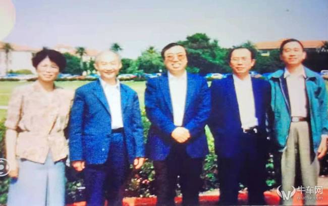 作者陪同吕福原(商务部原部长)、马秀红(商务部原副部长)考察美国硅谷